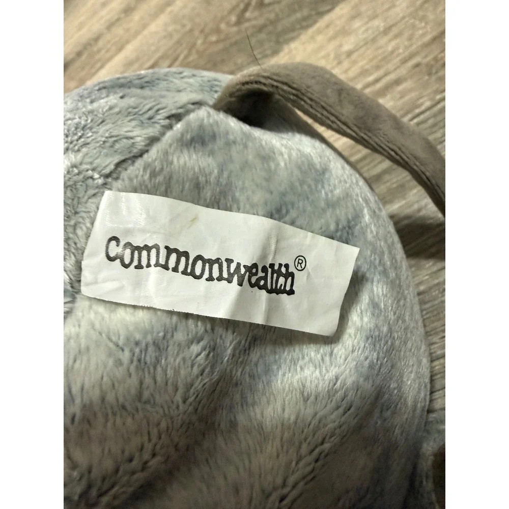 Commonwealth toy novelty